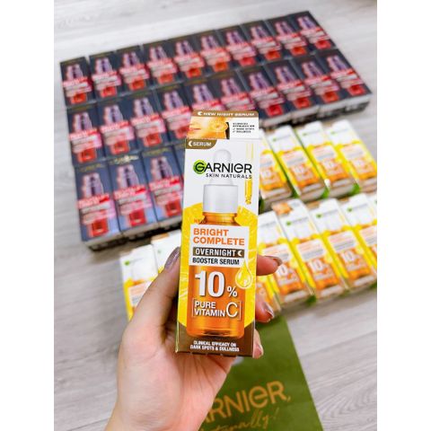 Serum Dưỡng Da Ban Đêm Garnier 10% Vitamin C Nguyên Chất - Sáng Da, Mờ Thâm, Cấp Ẩm Hyaluronic Acid 30ml