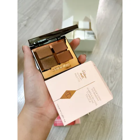 Phấn Mắt Charlotte Tilbury Luxury Palette - Pillow Talk, 4 Ô Màu Trang Điểm Tự Nhiên, Chất Phấn Mịn, Đẹp Lấp Lánh, Phù Hợp Ngày và Đêm
