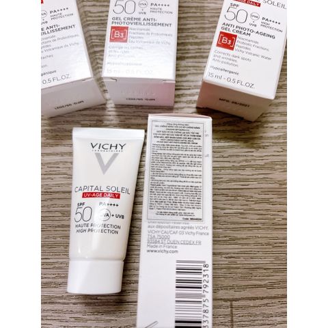 Gel Chống Nắng Vichy 15ml Capital Soleil UV Age Daily SPF 50 - Bảo Vệ Da, Ngừa Lão Hóa, Không Gây Mụn, Dành Cho Mọi Loại Da