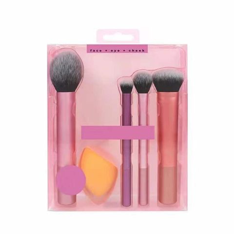 Set Cọ Trang Điểm Real Techniques Everyday Essentials - 4 Cọ + 1 Bông Tán Kem Nền, Che Khuyết Điểm, Tán Phấn, Lý Tưởng Cho Trang Điểm Hàng Ngày