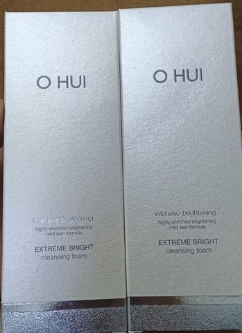 Sữa Rửa Mặt Ohui Extreme Bright Làm Sáng Da 160ml