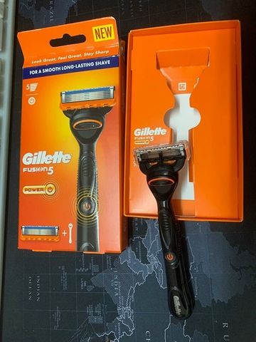 Dao Cạo Râu Gillette Fusion 5 Power Hộp Giấy ( Cam )