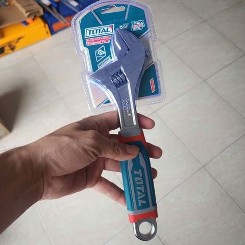 Mỏ Lết 10 Inch Total THT101106 - Thép Cứng, Hàm Mở Lớn, Dụng Cụ Sửa Chữa Đa Năng, Chất Lượng Cao, Xuất Xứ Trung Quốc