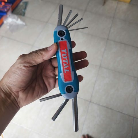 Bộ Lục Giác Xếp 8 Chi Tiết Total THT1061826 - Thép CR-V Chống Gỉ, Thiết Kế Gập Gọn Tiện Lợi Dùng Lắp Ráp Ô Tô Máy Móc