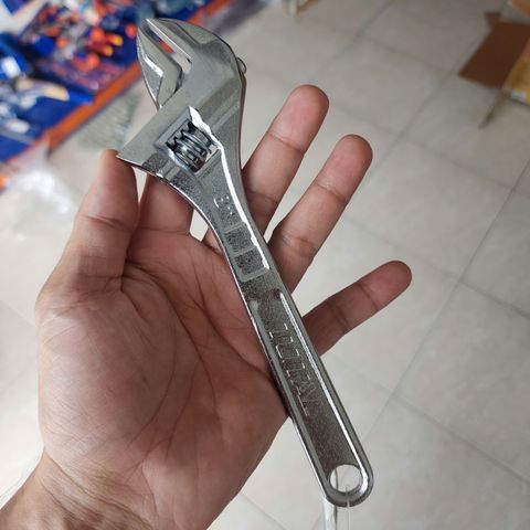 Mỏ Lết 8 Inch Total THT101083 - Dụng Cụ Cầm Tay Thép Carbon Cứng, Điều Chỉnh Linh Hoạt, Sửa Chữa Cơ Khí và Dân Dụng