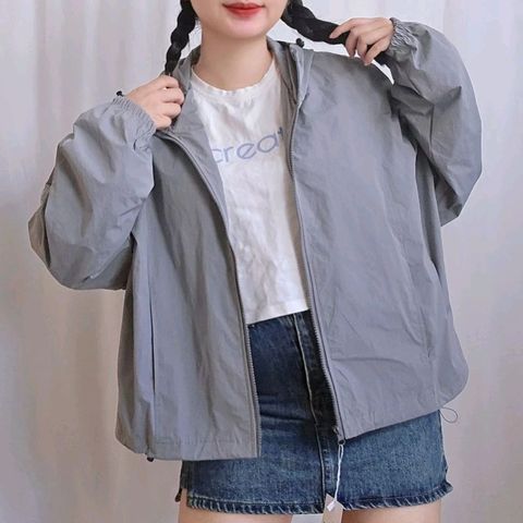 Áo Khoác Dù Form Rộng Nón Lamo Home A018 - Thời Trang Nữ Chống Nắng, Ôm Gọn, Phong Cách Trẻ Trung, Tiện Dụng, Đẹp Và Bền