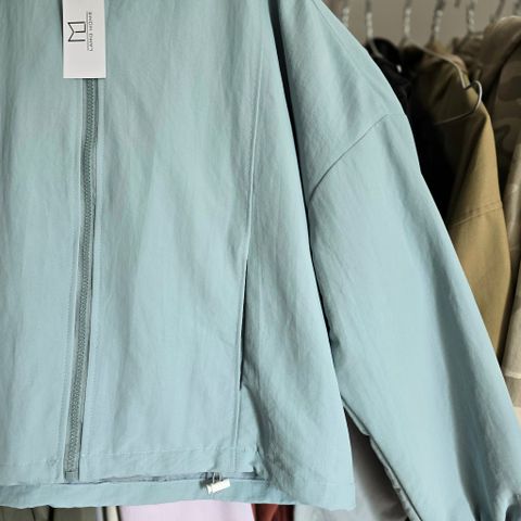 Áo Khoác Dù Form Rộng Nón Lamo Home A018 - Thời Trang Nữ Chống Nắng, Ôm Gọn, Phong Cách Trẻ Trung, Tiện Dụng, Đẹp Và Bền
