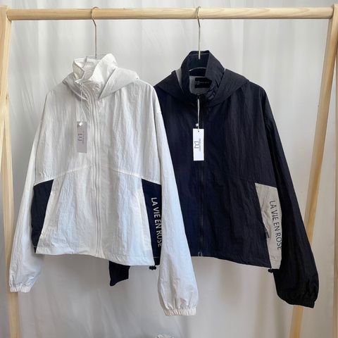 Áo Khoác Gió Nữ Croptop 2 Lớp Local Brand Lamo Home A017 - Thiết Kế Ngắn, Lưới Thoáng Mát, Phù Hợp Đi Chơi và Đi Làm