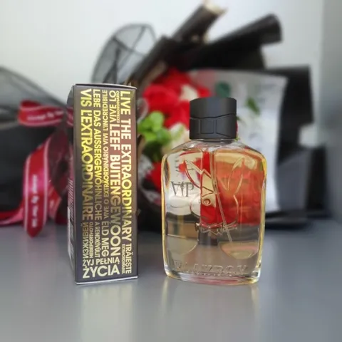 Nước Hoa Nam Playboy Vip Eau De Toilette EDT For Him 100ml - DiiHangMyUc.
