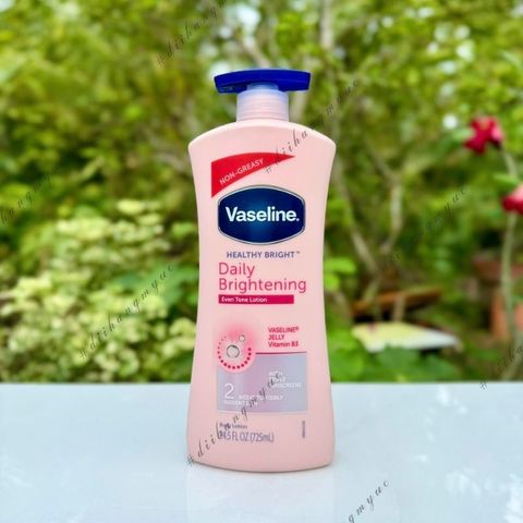 Sữa Dưỡng Thể Vaseline Daily Brightening 725ml - Dưỡng Ẩm, Làm Sáng Da, Không Nhờn, Chuyên Gia Khuyên Dùng