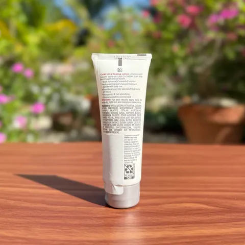 Dưỡng Thể Dưỡng Ẩm Curel Ultra Healing Lotion - Phục Hồi Da Khô, Ngứa, Chứa Shea Butter & Pro-Vitamin B5, Chính Hãng 100%