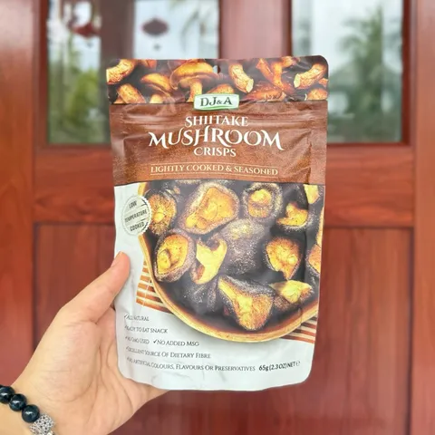Nấm hương sấy giòn DJ&A Shiitake Mushroom Crisps 65g - diihangmyuc.