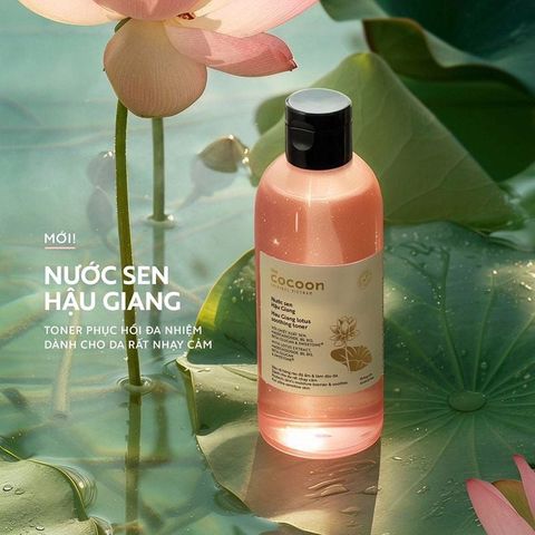 Nước Cân Bằng Cocoon Sen Hậu Giang 500ml - Toner Làm Dịu Da Nhạy Cảm Với Chiết Xuất Tự Nhiên, Dưỡng Ẩm Và Phục Hồi Da.