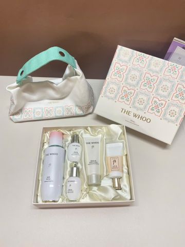 Set Tinh Chất Khởi Nguồn Whoo Bichup Treatment Essence 130ml - Kem Chống Nắng và Sữa Rửa Mặt Mini Hàn Quốc Dưỡng Trắng Da