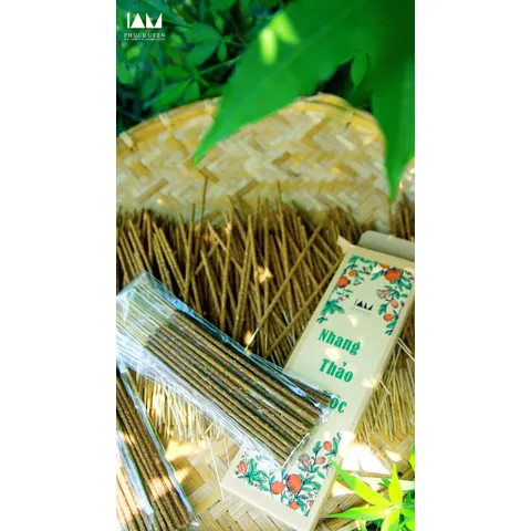 Nhang Thảo Mộc 30cm - Quế, Bồ Kết, Ngải Cứu, Vỏ Bưởi, Hương Nhu - Thảo Dược Tự Nhiên Giúp Giảm Căng Thẳng, Tạo Không Gian Yên Bình