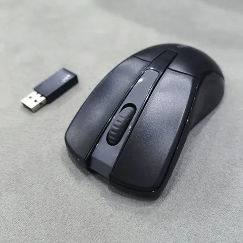 Chuột máy tính không dây Rapoo 1010 - Thiết kế nhỏ gọn, độ phân giải 1000DPI, tuổi thọ pin 6 tháng, lý tưởng cho văn phòng và cá nhân.