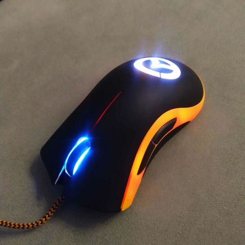Chuột Gaming Razer DeathAdder Elite Overwatch (Đen Cam) - Cảm biến quang 3500dpi, 5 nút, Thiết kế Ergonomic cho game thủ