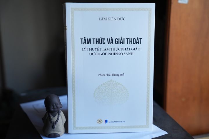 Tâm Thức và Giải Thoát - Lý Thuyết Tâm Thức Phật Giáo So Sánh Văn Hóa - Tác Phẩm Kinh Điển Vĩnh Nghiêm Book