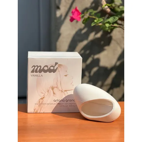 Nước Hoa Nữ Ariana Grande Mod Vanilla Eau De Parfum 10ml - Hương Vani Ngọt Ngào Gợi Cảm, Quà Tặng Độc Đáo Cho Phụ Nữ