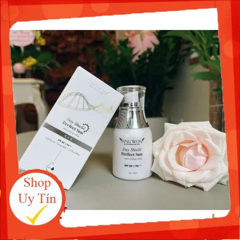 KEM CHỐNG NẮNG DOCTORQUEEN ????? (lên 2-3 tông,ko bết dính,ko bờ,mướt mịn da,có chỉ số chống nắng cao)