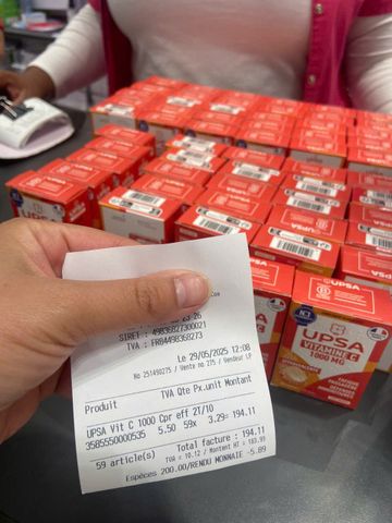 Viên Vitamin C Sủi 1000mg UPSA Pháp Hỗ Trợ Miễn Dịch - Giảm Mệt Mỏi, Bổ Sung 20 Viên Ngon Miệng trong Hộp Tiện Dụng