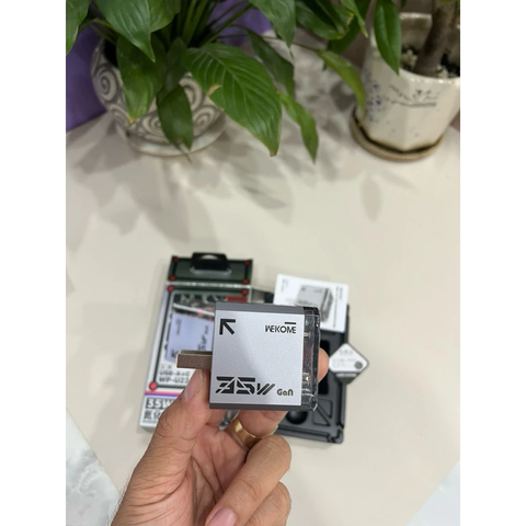 Củ Sạc Nhanh 35W WEKOME WP-U23 - 2 Cổng Sạc USB-C & USB-A, Công Nghệ GaN, Tốc Độ Cao, Thiết Kế Nhỏ Gọn, Duy Trì Nhiệt Độ Thấp