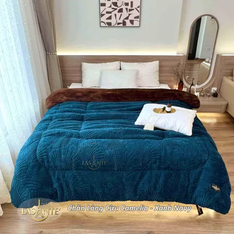 Chăn Lông Cừu Dày 3 Lớp Chính Hãng Lasante CAMELIA Cỡ Lớn Cho Giường Đôi 2m1x2m5