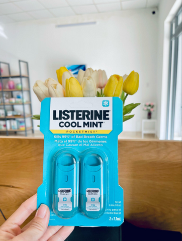 Xịt Thơm Miệng Listerine Pocketmist Hương Bạc Hà - Bộ 2 Chai 7.7ml, Điện Giải Hơi Thở Tươi Mát, Chăm Sóc Răng Miệng Tiện Dụng