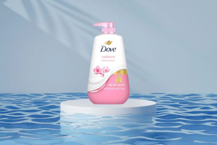 Sữa Tắm Serum Dove Hoa Anh Đào & Muối Hồng Radiance 500g - Làm Sạch & Nuôi Dưỡng Da Mềm Mại, Hương Hoa Ngọt Ngào Tươi Mát