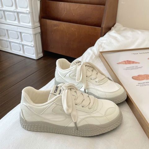 Dép WGWE Màu Trắng Size 36 - Đế Mềm, Chống Trơn, Đi Êm Chân - Thời Trang Năng Động, Vận Chuyển Toàn Quốc