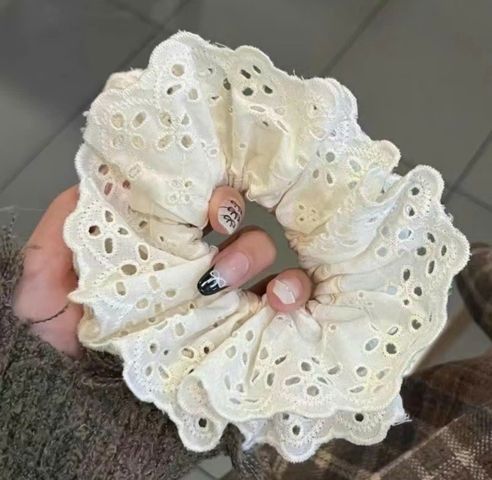 Dây buộc tóc ren hoa lớn màu kem Hàn Quốc - Phụ kiện thời trang phong cách nữ tính, co giãn thoải mái
