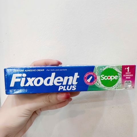 Keo Dán Hàm Giả Fixodent Plus Scope Hương Bạc Hào 57g - Giữ Cố Định Mạnh Mẽ, Hơi Thở Thơm Mát, Chăm Sóc Răng Miệng