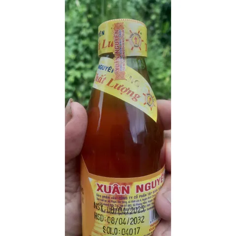 Mật Ong Rừng Nguyên Chất và Sữa Ong Chúa Xuân Nguyên 200ml - Dưỡng Chất Tự Nhiên Tăng Cường Sức Khỏe và Làm Đẹp Da