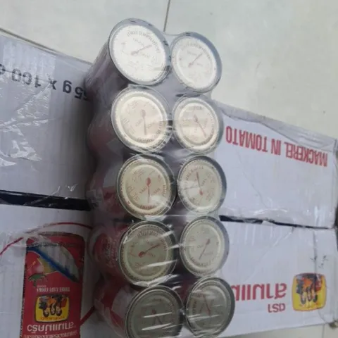 Cá sốt cà 3 cô gái (5 lon cao 155gr)