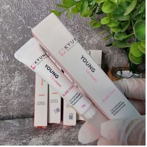 Son Dưỡng Cấp Ẩm KyungLab Young Lip Cream Aloe Cica Ban Ngày 10G - Giúp Môi Mềm Mại và Căng Mọng Tự Nhiên