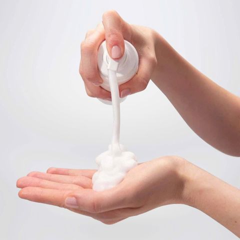 Dầu Gội Ngăn Ngừa Cứt Trâu Cho Trẻ Sơ Sinh & Em Bé Mustela 150ml 278822
