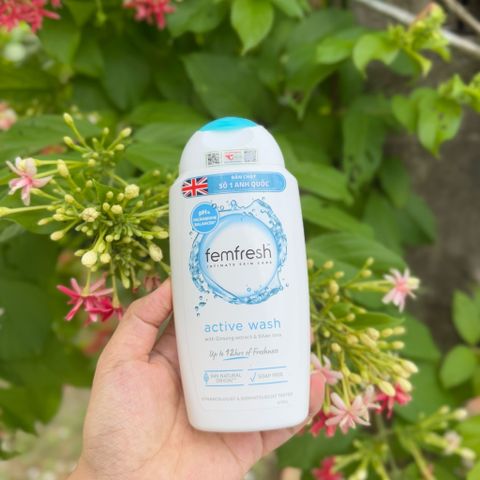 Dung dịch vệ sinh phụ nữ Femfresh Active Wash 250ml - Tươi mát, năng động cho mọi độ tuổi, hỗ trợ vùng kín khỏe mạnh