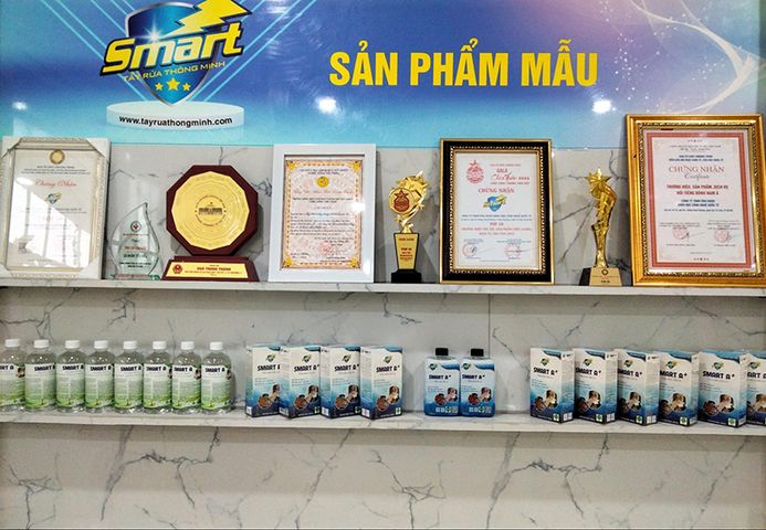 Nước Khử Khuẩn SmartA AQUA - Dung Dịch Khử Khuẩn Đa Năng 500ml, Bảo Vệ Sức Khỏe Gia Đình, An Toàn Cho Da Mũi Họng