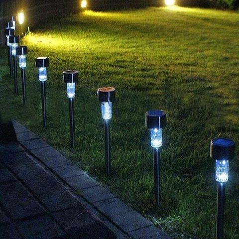 Đèn Năng Lượng Mặt Trời Cắm Đất Trang Trí Sân Vườn - Chống Nước, Đèn LED Mái Nhà Chéo, Thời Gian Chiếu Sáng 6 Giờ