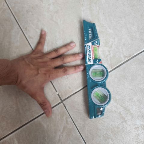 Thước Thủy Ống Total TMT221306 245mm - Nhôm Đúc Chính Xác ±0.5mm/m, Dễ Dàng Đo Cân Bằng Khi Xây Dựng, 3 Vial Thủy 45°/90°/180°