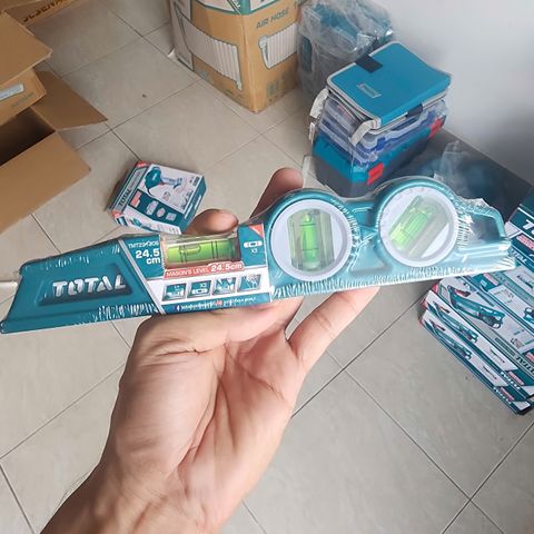 Thước Thủy Ống Total TMT221306 245mm - Nhôm Đúc Chính Xác ±0.5mm/m, Dễ Dàng Đo Cân Bằng Khi Xây Dựng, 3 Vial Thủy 45°/90°/180°