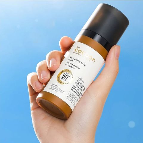 Kem Chống Nắng Bí Đao Cocoon 50ml - Bảo Vệ Da Chống UVA, UVB, Dành Cho Da Nhạy Cảm, Tặng Nước Tẩy Trang 500ml