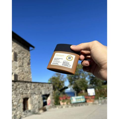 Sữa Chống Nắng Bí Đao Cocoon SPF 50+ - Dành Cho Da Dầu, Nhạy Cảm, Bảo Vệ UV Hiệu Quả, Không Cay Mắt, Thân Thiện Với Môi Trường