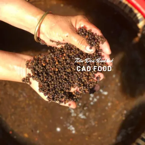 Tiêu đen Đaklak CAO Food 100g - Hạt tiêu sạch tự nhiên, gia vị ngon cho bếp Việt, xuất xứ Đaklak, an toàn vệ sinh chất lượng cao