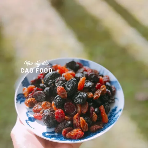 Nho Sấy Dẻo Mixed 3 Màu CAO Food - 100% Nho Tươi Nhập Khẩu Mỹ, Vị Ngọt Tự Nhiên, Hủ 500gram, Thực Phẩm Dinh Dưỡng
