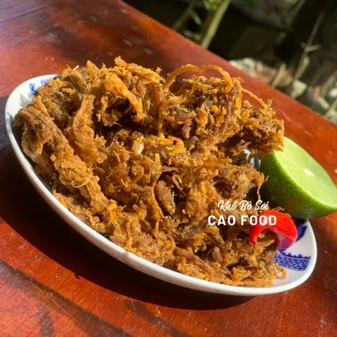 Khô Bò Miếng CAO FOOD - 100% Thịt Bò Tươi Nguyên Chất, Đặc Sản Thơm Ngon, Hương Vị Đặc Trưng Miền Trung, Túi 500g
