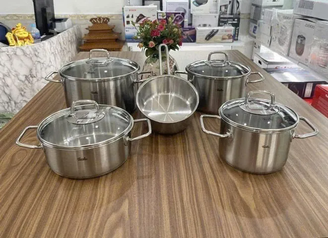 Bộ Nồi Inox Fissler Viseo 5 Món Đức - Chất Liệu Thép Không Gỉ 18/10, Đủ Kích Cỡ Cho Mọi Nhu Cầu Nấu Ăn