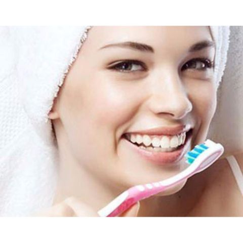 Kem Đánh Răng Colgate Max Fresh Breath Strips Cool Mint - 206g