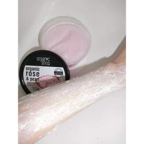 Tẩy da chết Ngọc Trai & Hoa Hồng Organic Shop Organic Rose & Pearl Body Polish - 250ml