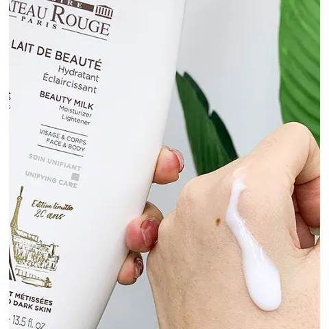 Sữa Dưỡng Trắng Sáng Da Mặt và Cơ Thể Laboratoire Chateau Rouge Beauty Milk Unifying Care - 400ml